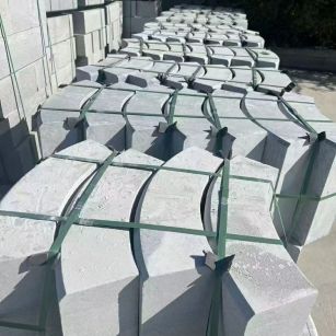 江苏 芝麻灰弧形路沿石