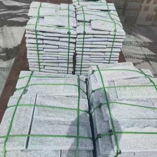 江苏 芝麻白蘑菇石装车出货