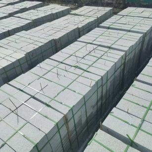 江苏 芝麻白1.8公分火烧300*600地铺，清仓大甩卖