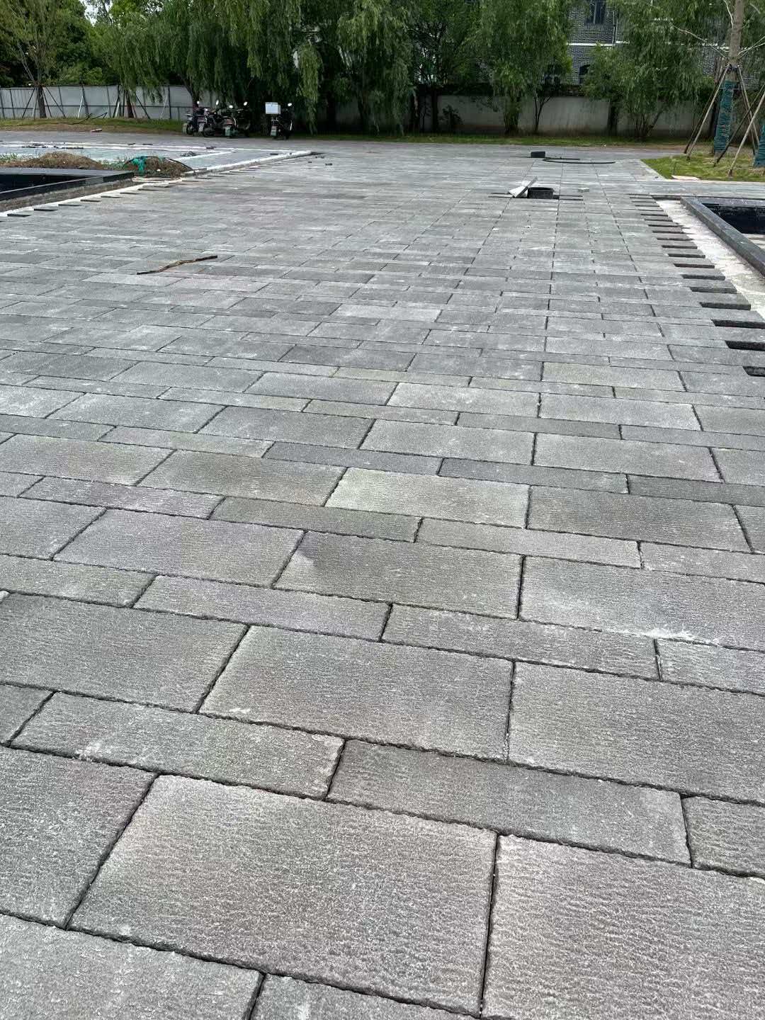 江苏 工地仿古石铺装现场实拍