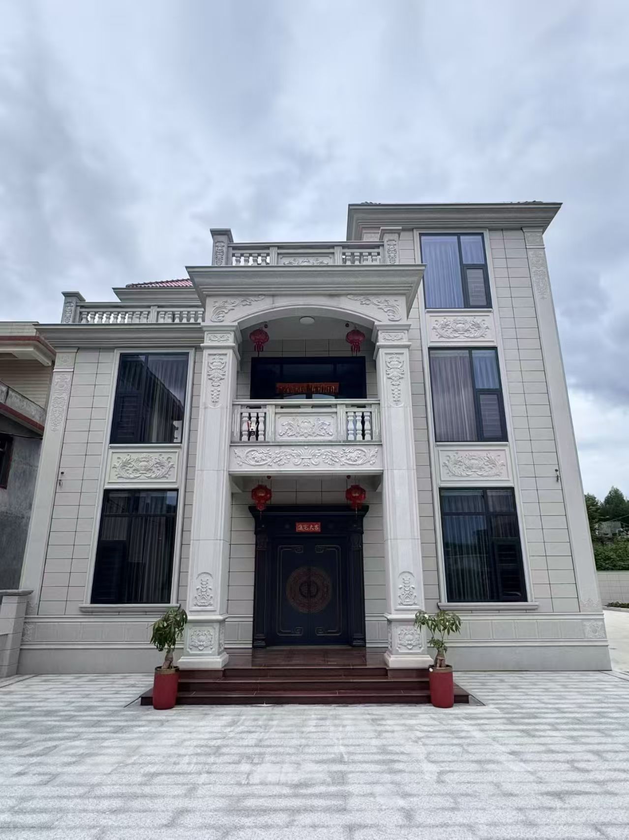 江苏 芝麻白石材别墅干挂案例展示