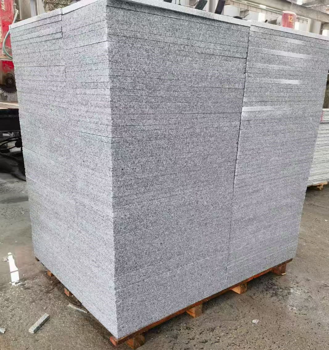 江苏 火烧面地铺石，街道广场园林市政工程板，1.8~5.0厚均有现货